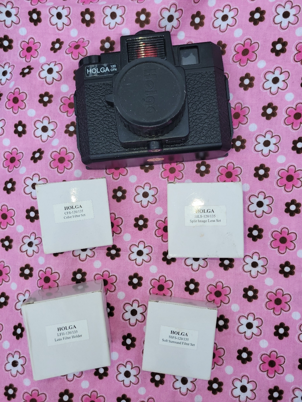 Holga 120CFN Medium Format Untested Camera Flash + Add'l Filters + Filter Holder